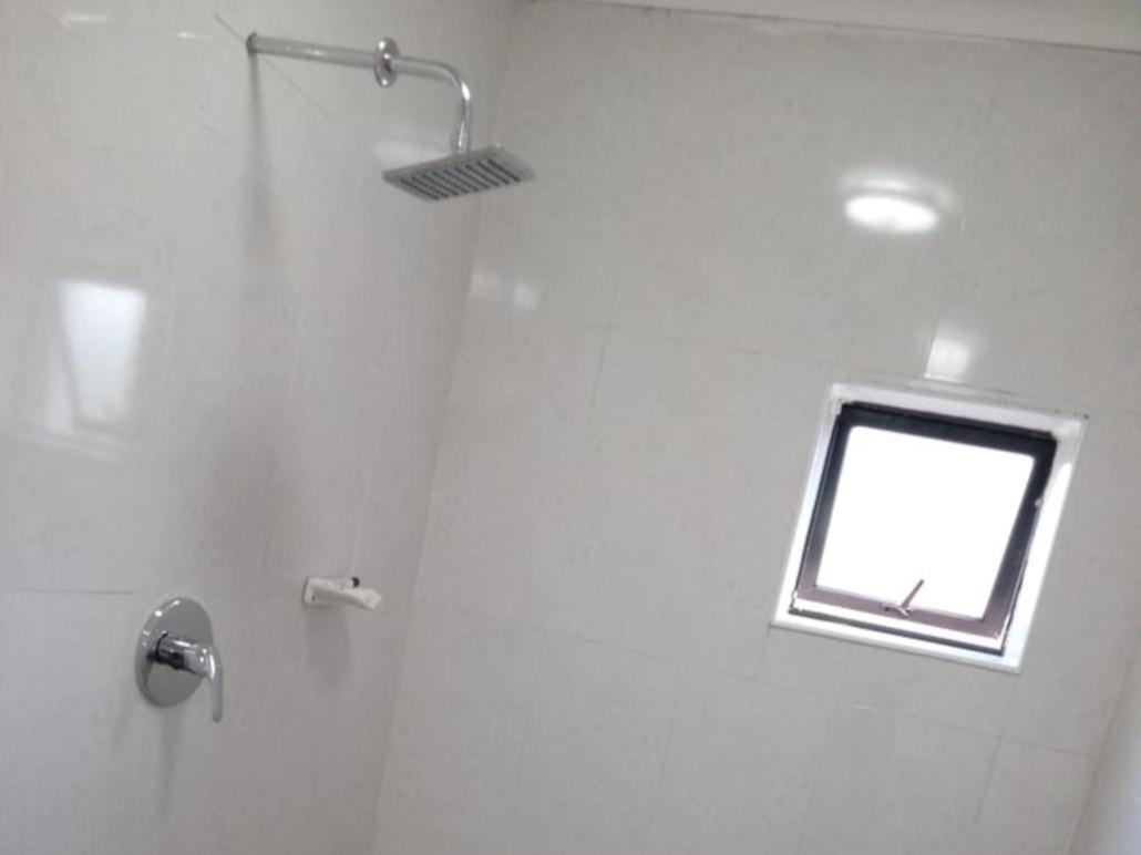 River-Ridge Guest House กาโบโรเน ภายนอก รูปภาพ